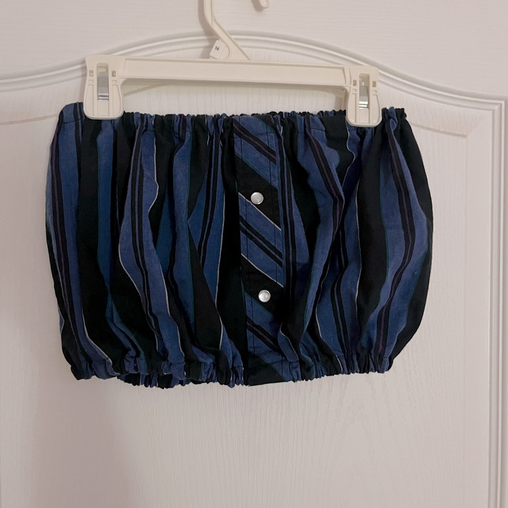 Pearl snap tube top